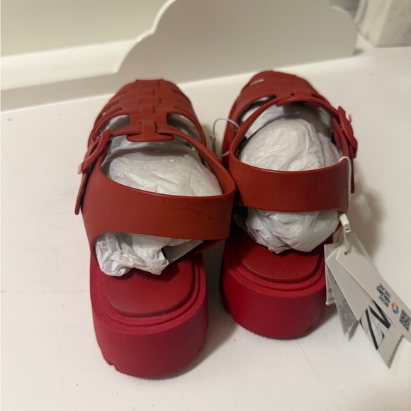 Zara Red Strappy Sandals. New with tags - Picture 2 of 8